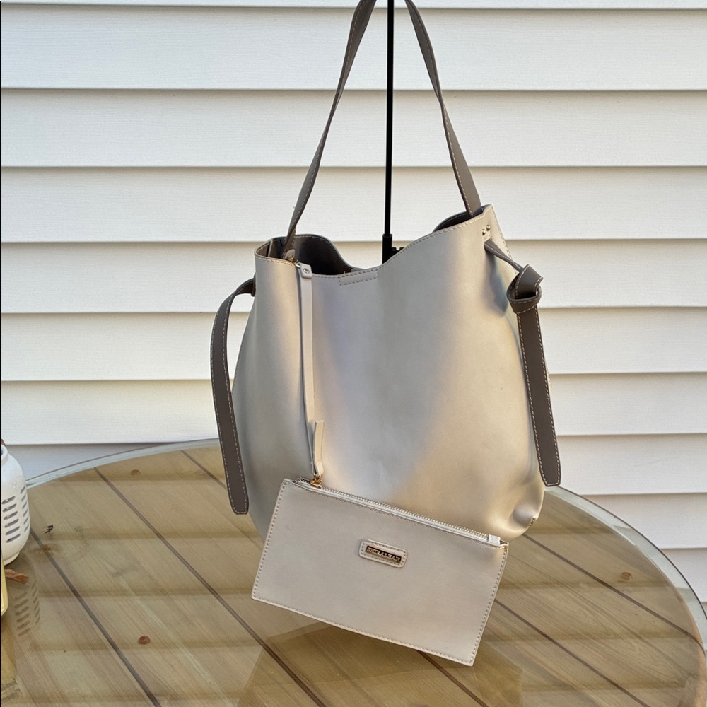 Shiraleah Tote Bag with Pouch